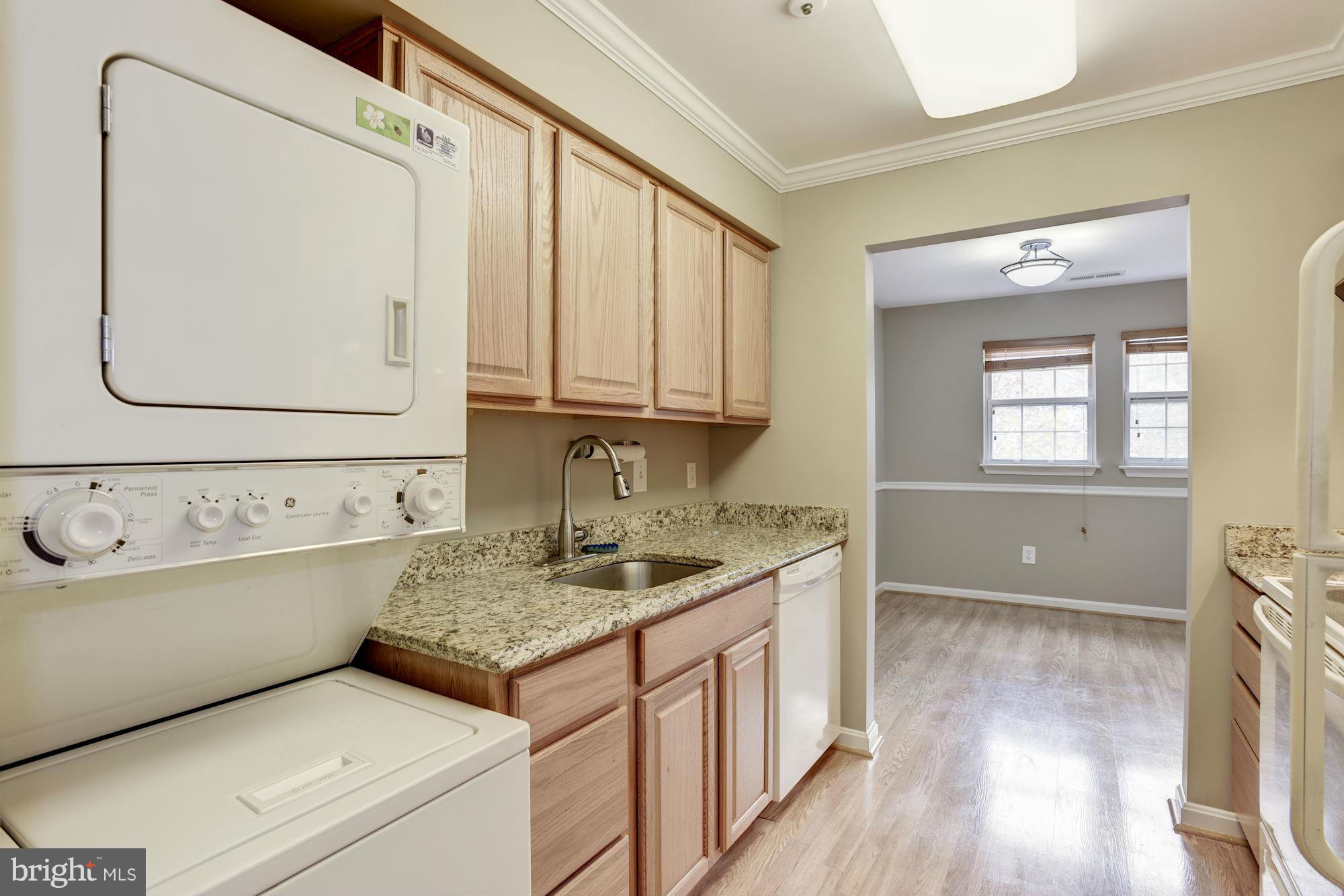 8561 Falls Run Road, Unit E Ellicott City, MD 21043 - Photo 18 of 27 Kitchen