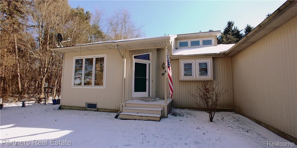 1701 West Cohoctah Road Howell, MI 48855 - Photo 3 of 50 b.