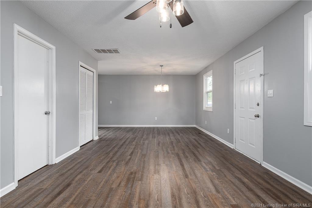 3855 St Joseph Road New Albany, IN 47150 - Photo 7 of 25 Gallery Image 7