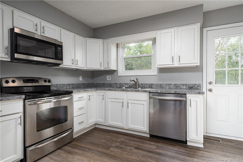3855 St Joseph Road New Albany, IN 47150 - Photo 9 of 25 Gallery Image 9