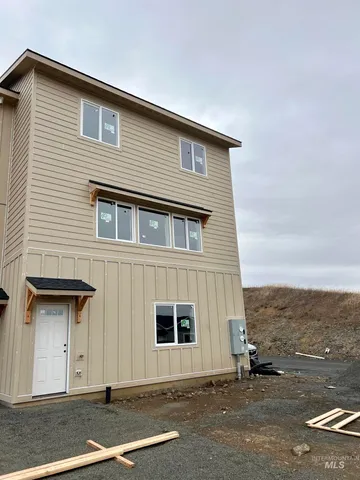 $489,000 | 1385 Edington, Moscow, ID 83843