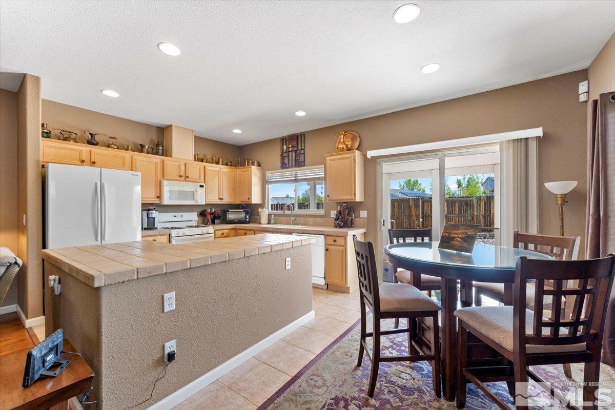 9724 Autumn Leaf Way Reno, NV 89506 - Photo 12 of 40 Photo 12