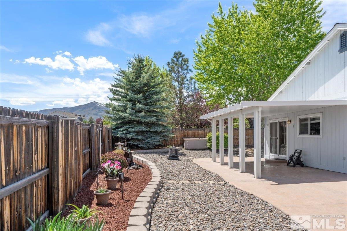 9724 Autumn Leaf Way Reno, NV 89506 - Photo 32 of 40 Photo 32