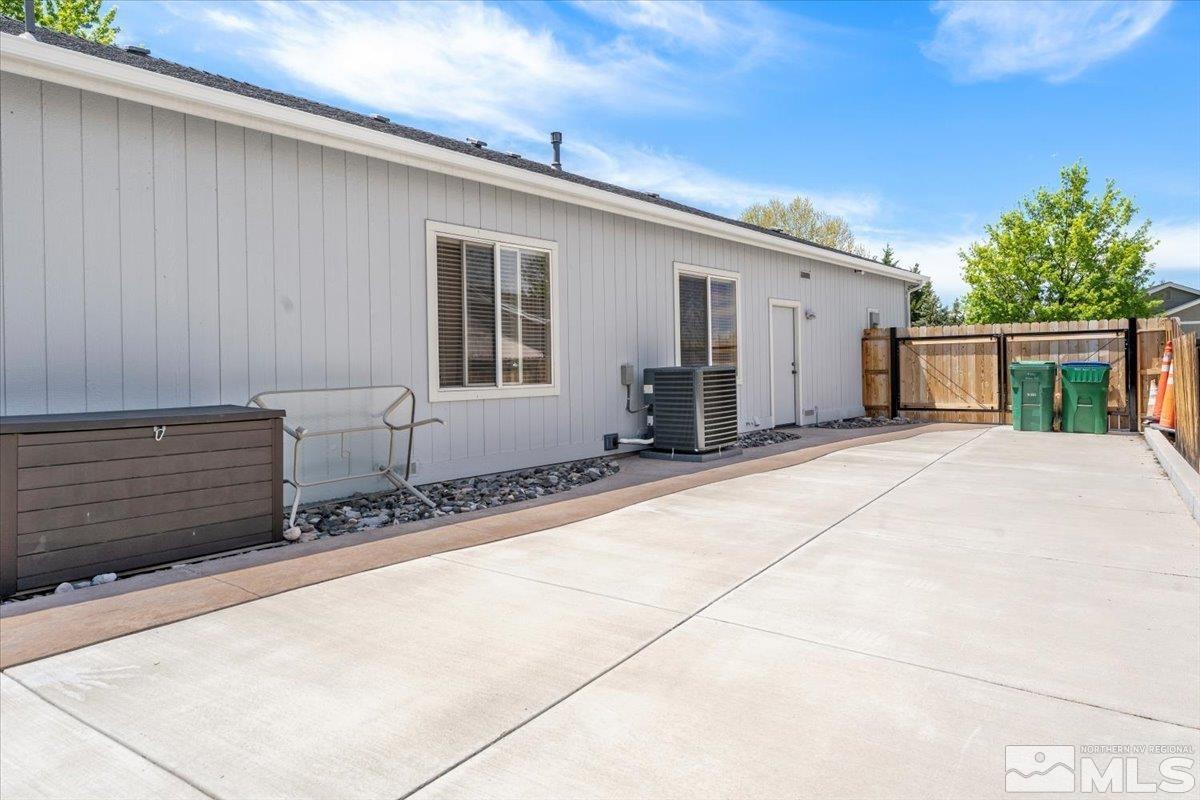 9724 Autumn Leaf Way Reno, NV 89506 - Photo 35 of 40 Photo 35