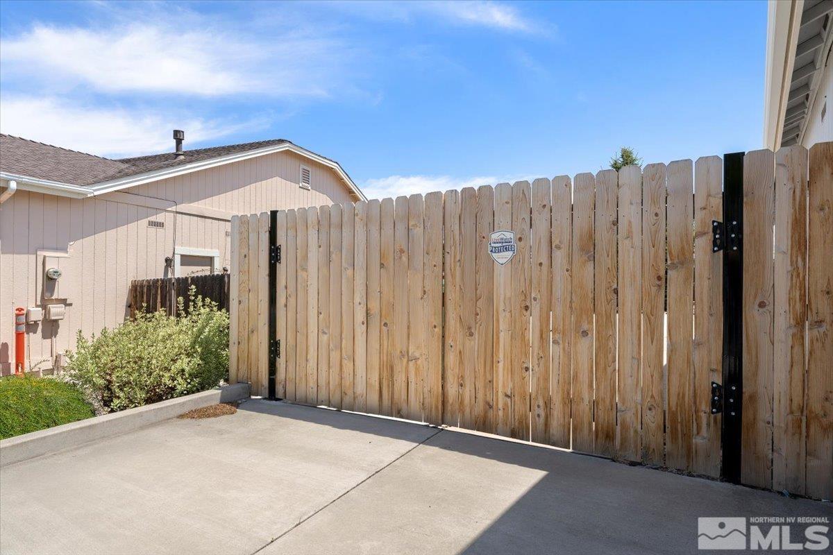9724 Autumn Leaf Way Reno, NV 89506 - Photo 36 of 40 Photo 36