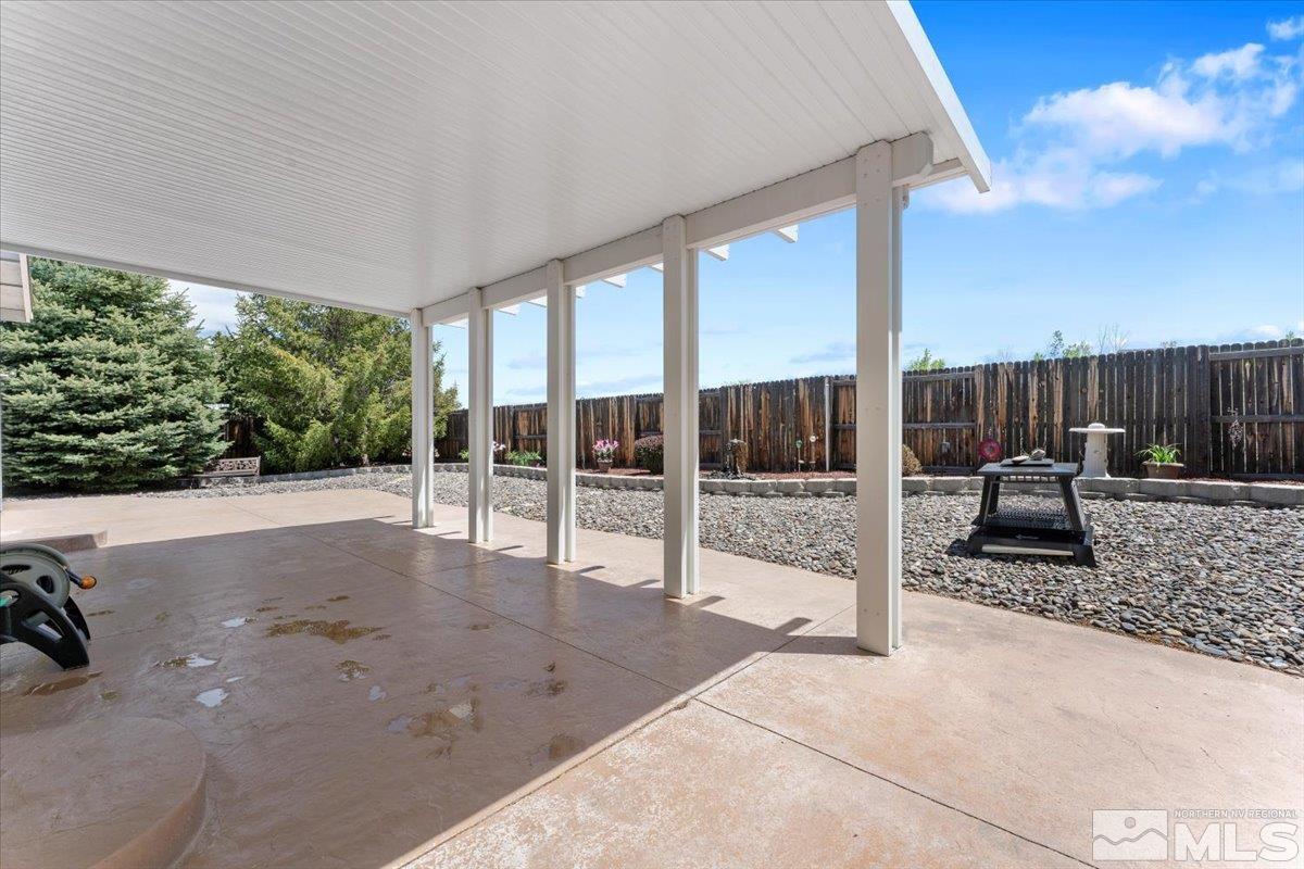 9724 Autumn Leaf Way Reno, NV 89506 - Photo 39 of 40 Photo 39