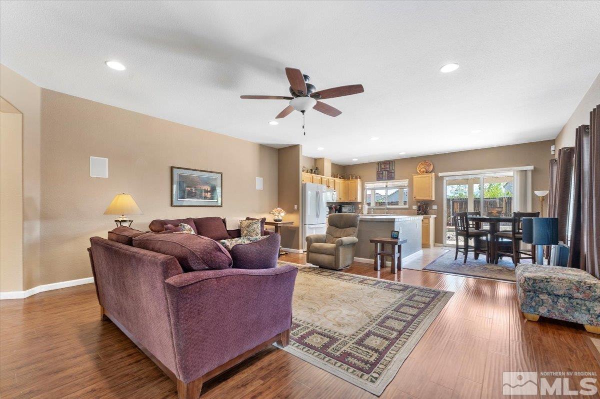 9724 Autumn Leaf Way Reno, NV 89506 - Photo 6 of 40 Photo 6