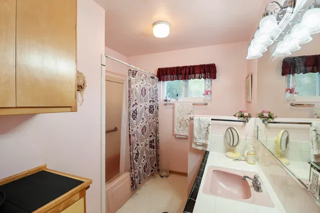 $459,900 | 3283 Middleton Lane, Redding, CA 96002