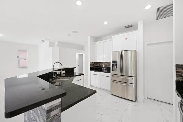 $3,600 | 1209 Olympic Circle, Greenacres, FL 33413