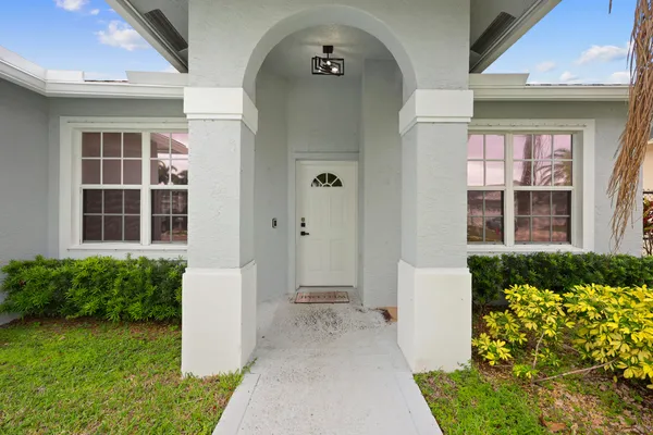 $3,600 | 1209 Olympic Circle, Greenacres, FL 33413