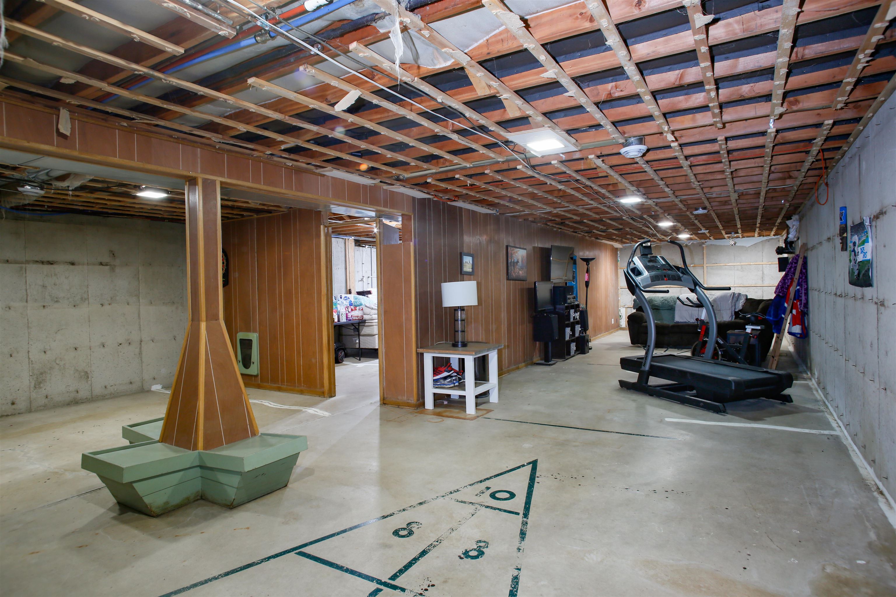 1477 Highway 75 Freeport, IL 61032 - Photo 11 of 13 a lobby with furniture and a chandelier