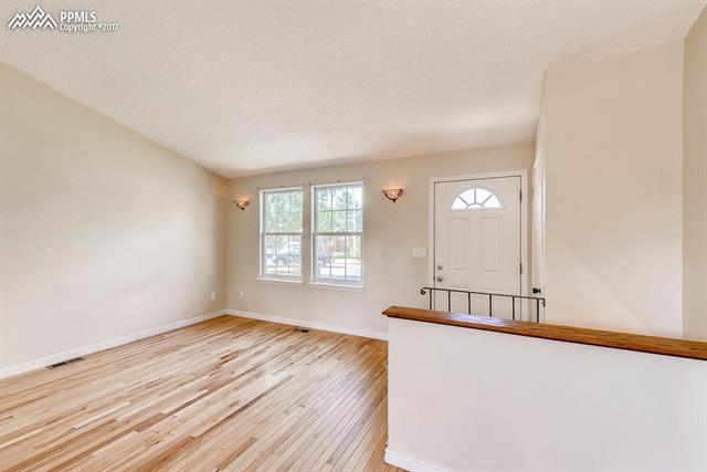1875 Doherty Road Colorado Springs, CO 80916 - Photo 5 of 11