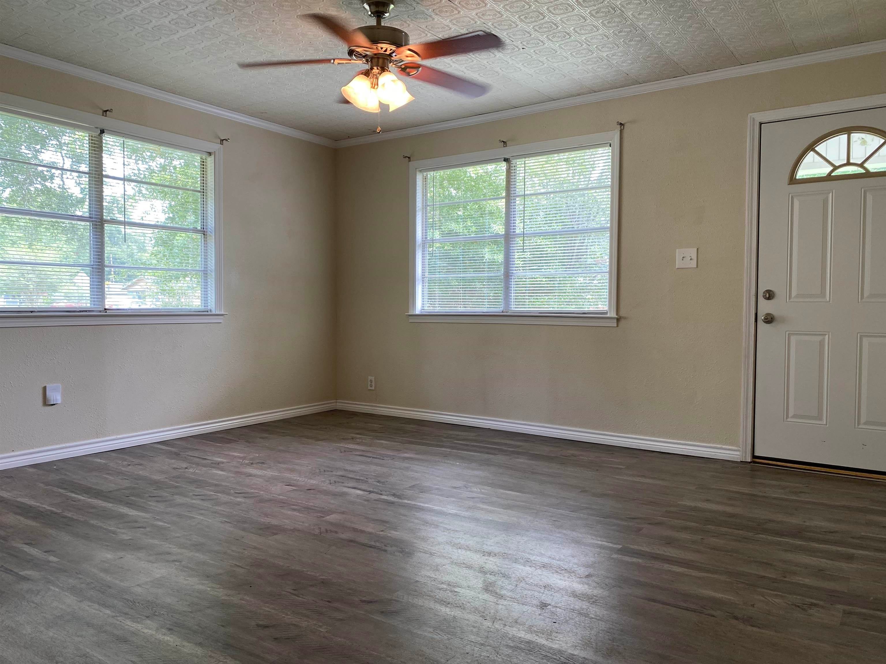 7250 Click Drive Beaumont, TX 77708 - Photo 2 of 16 Gallery Image 2