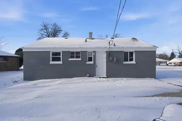 a view of a house with a outdoor space