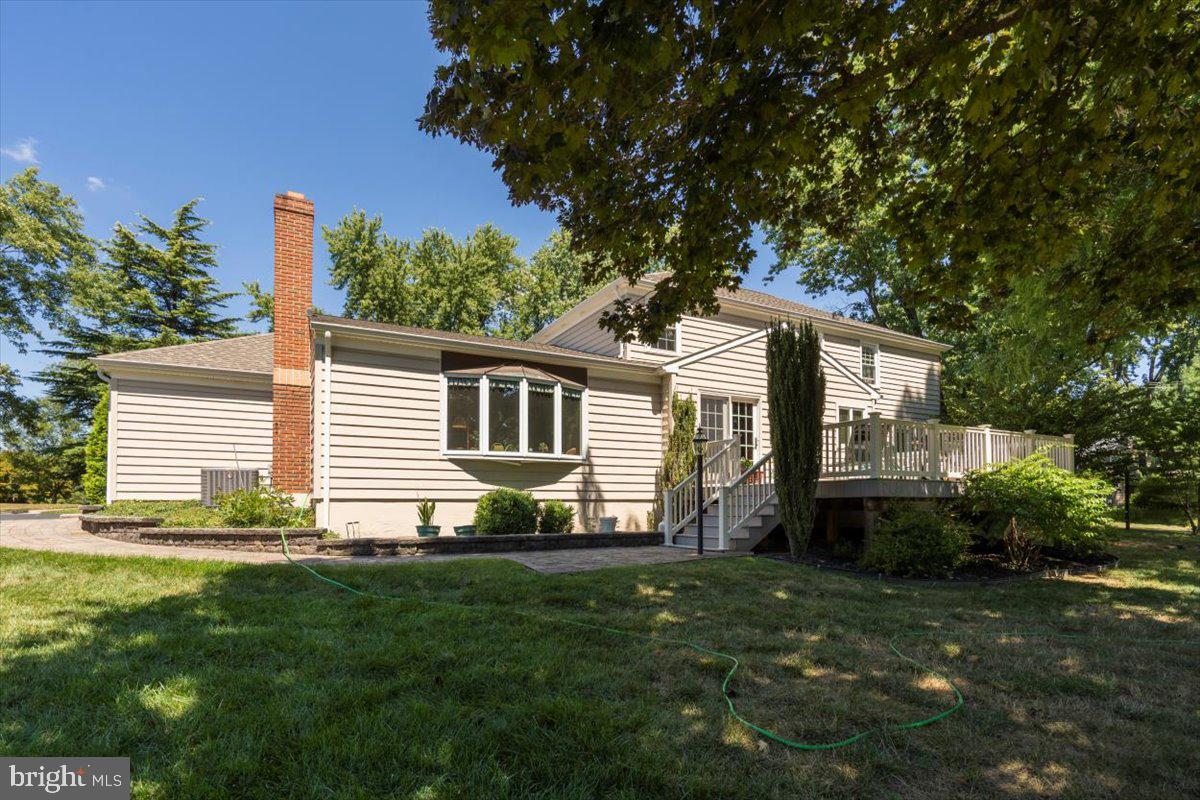 2310 Pineview Drive Malvern, PA 19355 - Photo 4 of 34