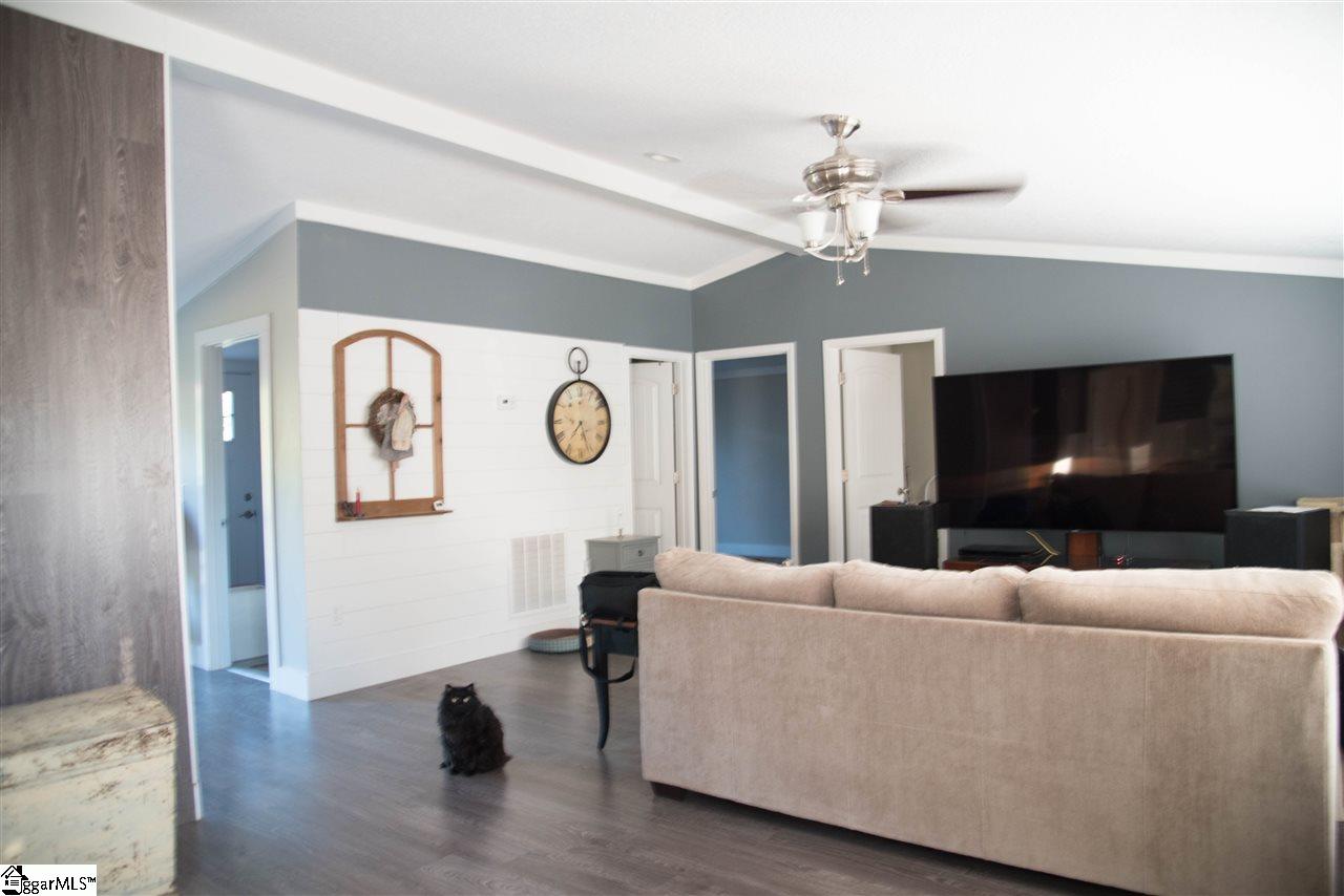 380 State Rd S-42-786 Wellford, SC 29385 - Photo 6 of 34 Gallery Image 6
