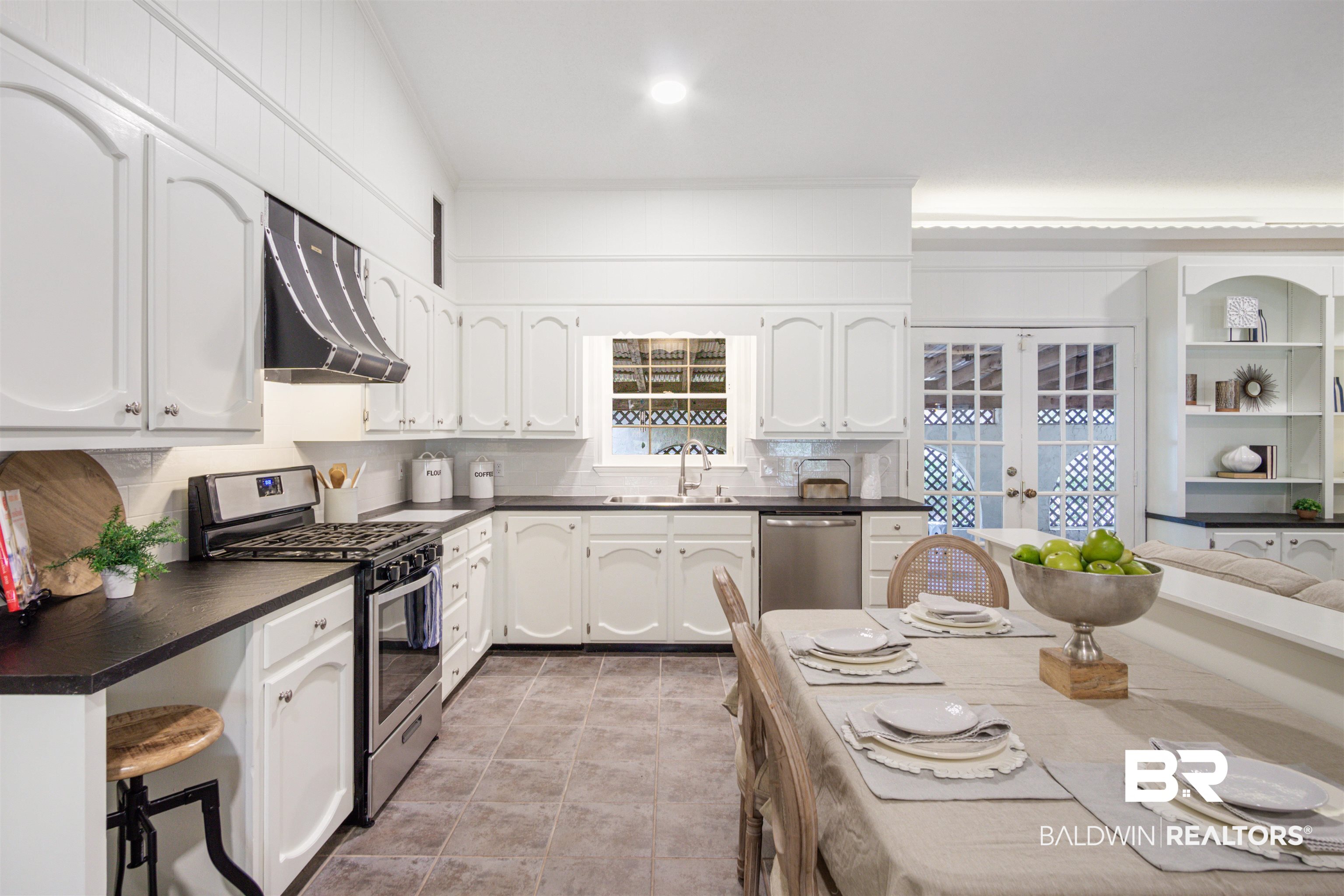 959 Royal Oak Court Mobile, AL 36693 - Photo 15 of 48