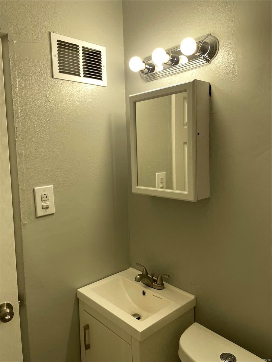 12004 Larimore Road St. Louis, MO 63138 - Photo 11 of 29 Gallery Image 11