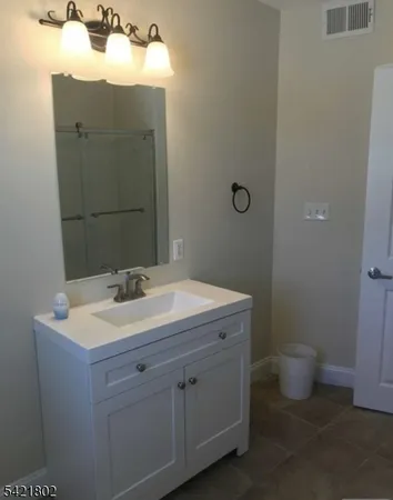 $2,400 | 237 Closter Dock Road, Unit 5, Closter, NJ 07624