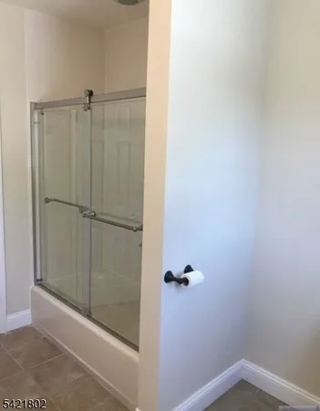 $2,400 | 237 Closter Dock Road, Unit 5, Closter, NJ 07624