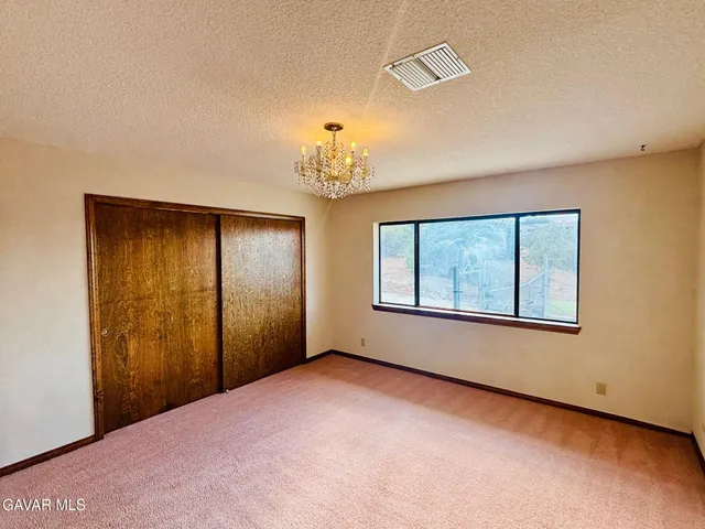 $3,199 | 527 Westlake Drive, Palmdale, CA 93551