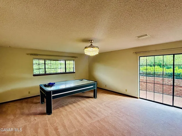 $3,199 | 527 Westlake Drive, Palmdale, CA 93551