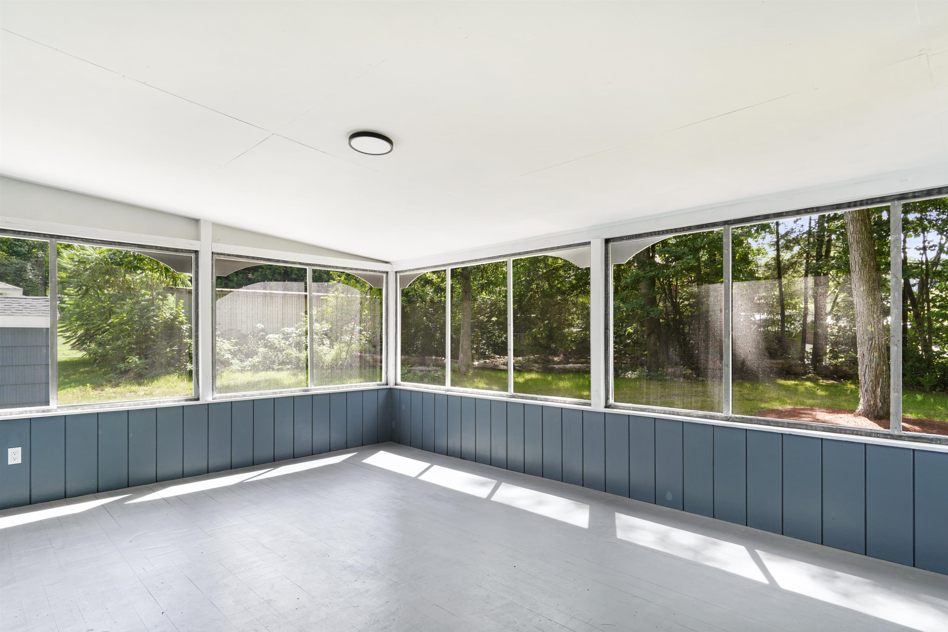 34 Wallace Road Goffstown, NH 03045 - Photo 8 of 40