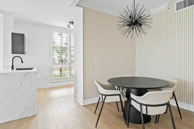 $7,500 | 550 Okeechobee Boulevard, Unit 322, West Palm Beach, FL 33401