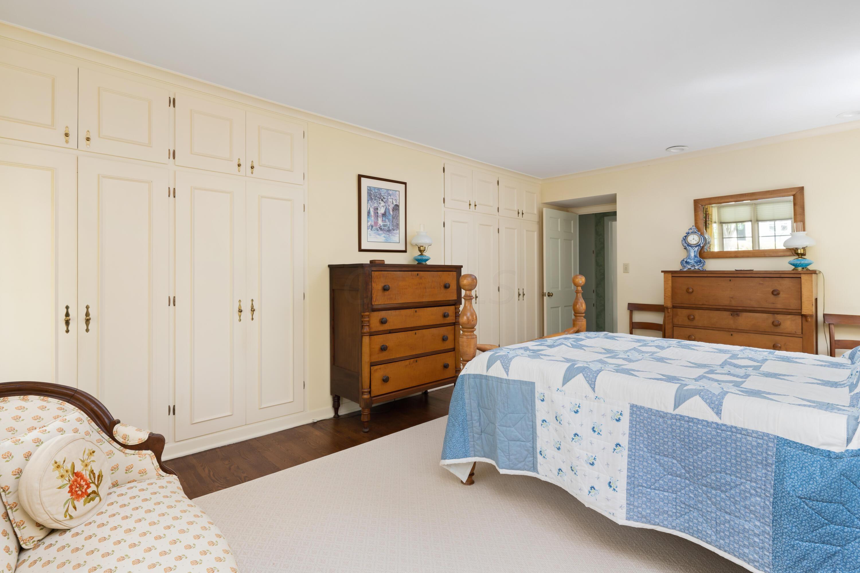 1951 Beverly Road Columbus, OH 43221 - Photo 27 of 48 Hardwood floors, cedar closets