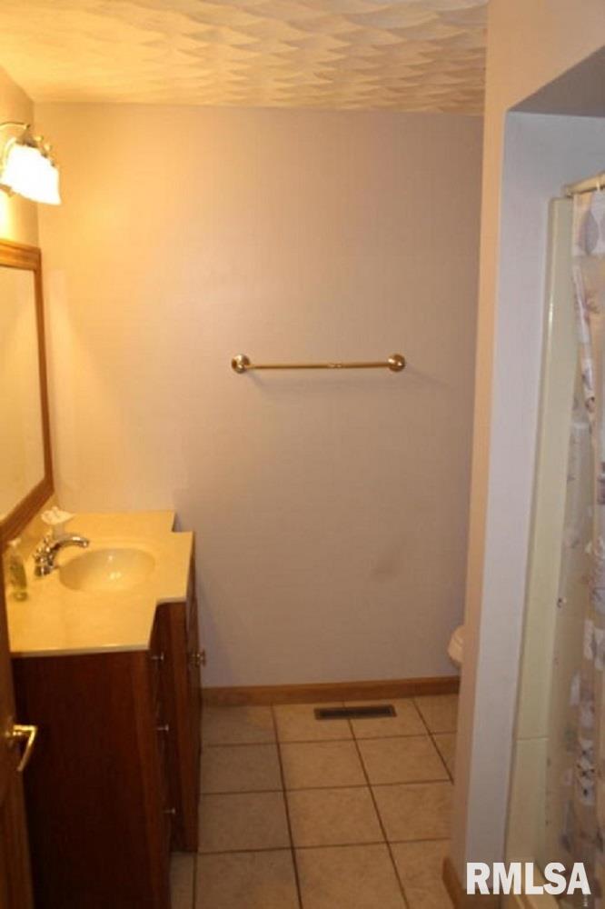 3848 Vickers Road Marion, IL 62959 - Photo 7 of 21 Gallery Image 7