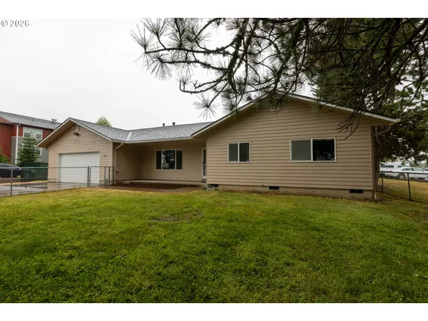 $465,000 | 2941 Southeast Salem Avenue, Albany, OR 97321
