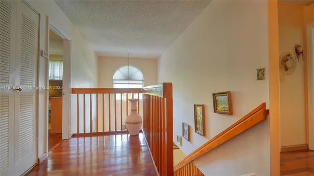 $795,000 | 810 Greenbriar Avenue, Davie, FL 33325