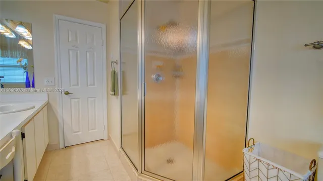 $795,000 | 810 Greenbriar Avenue, Davie, FL 33325