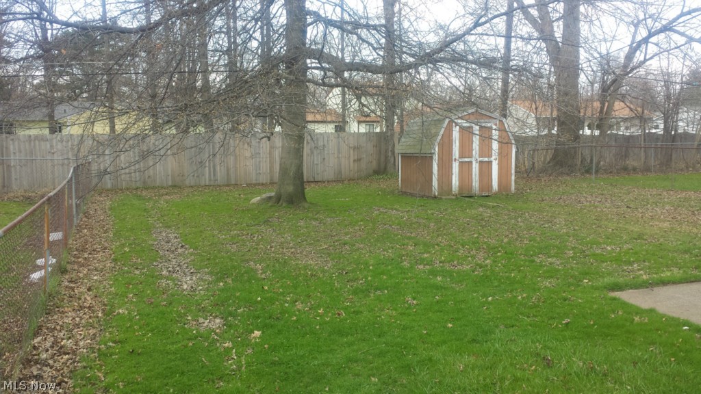 4898 Forest Road Mentor, OH 44060 - Photo 5 of 21