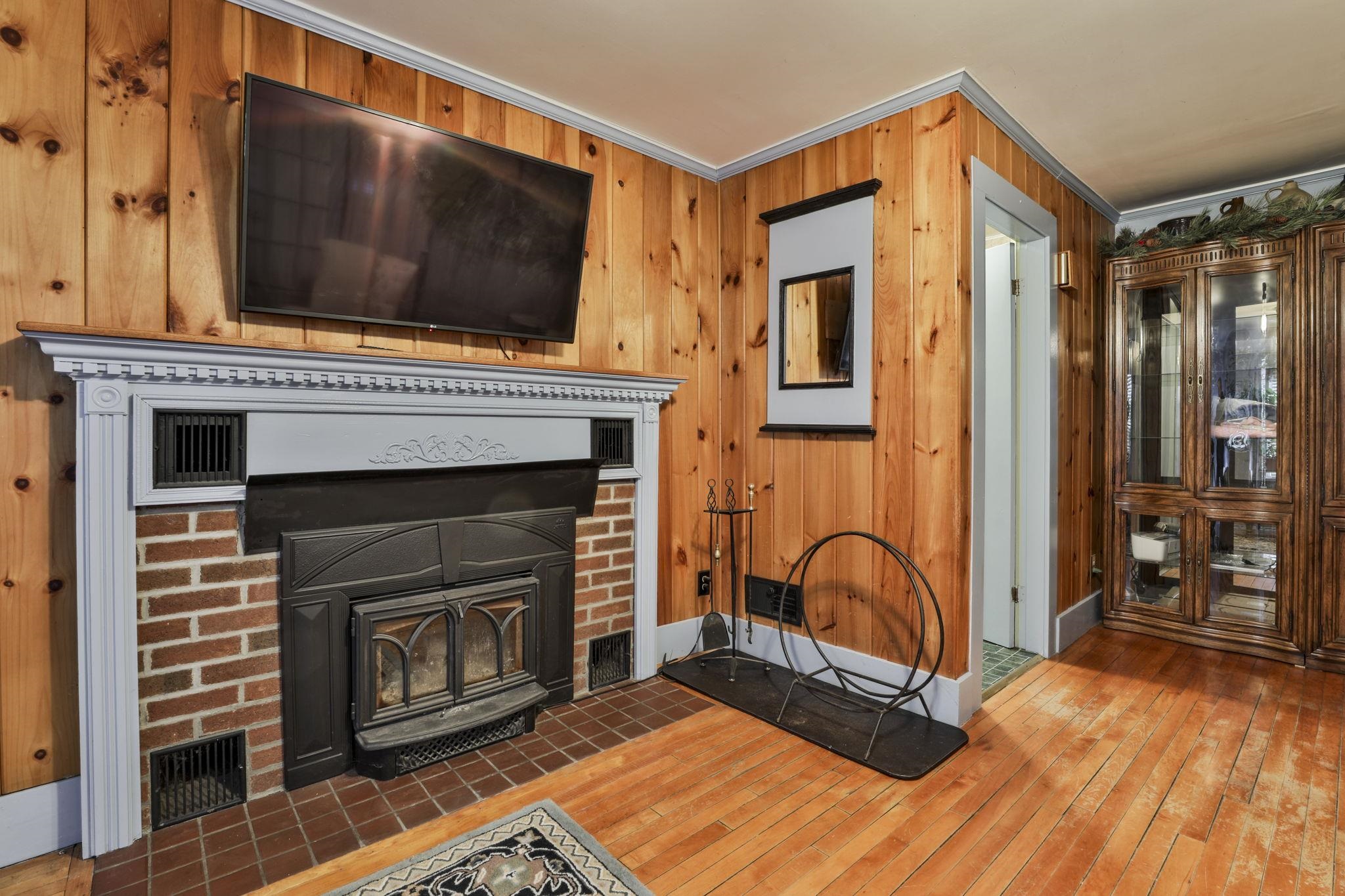 366 Nashua Street Milford, NH 03055 - Photo 19 of 30