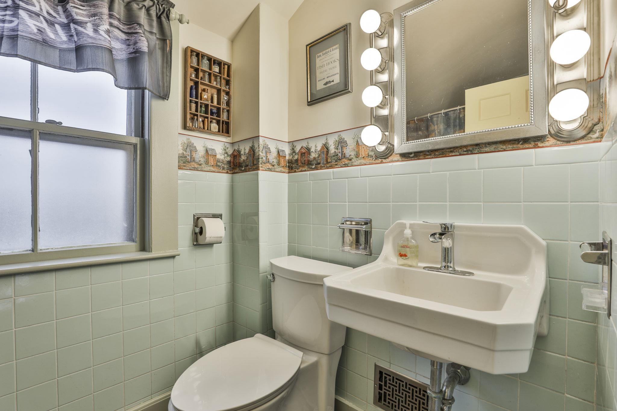 366 Nashua Street Milford, NH 03055 - Photo 27 of 30