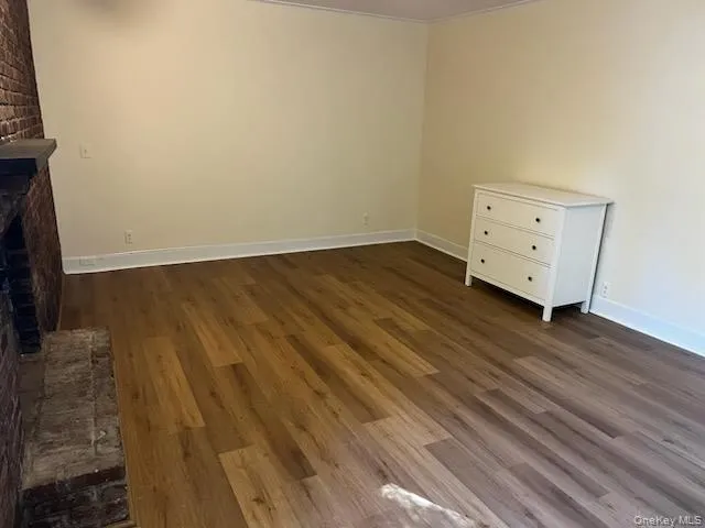 $1,800 | 20 Oyster Bay Road, Unit BACK, Locust Valley, NY 11560