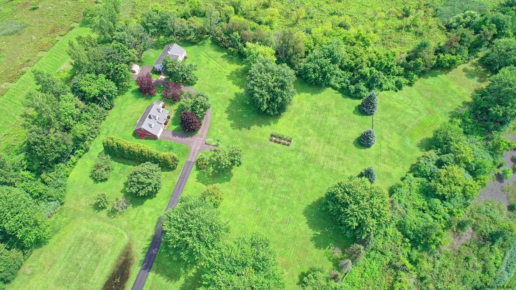 173 Boght Road Colonie, NY 12189 - Photo 4 of 35 Photo 4