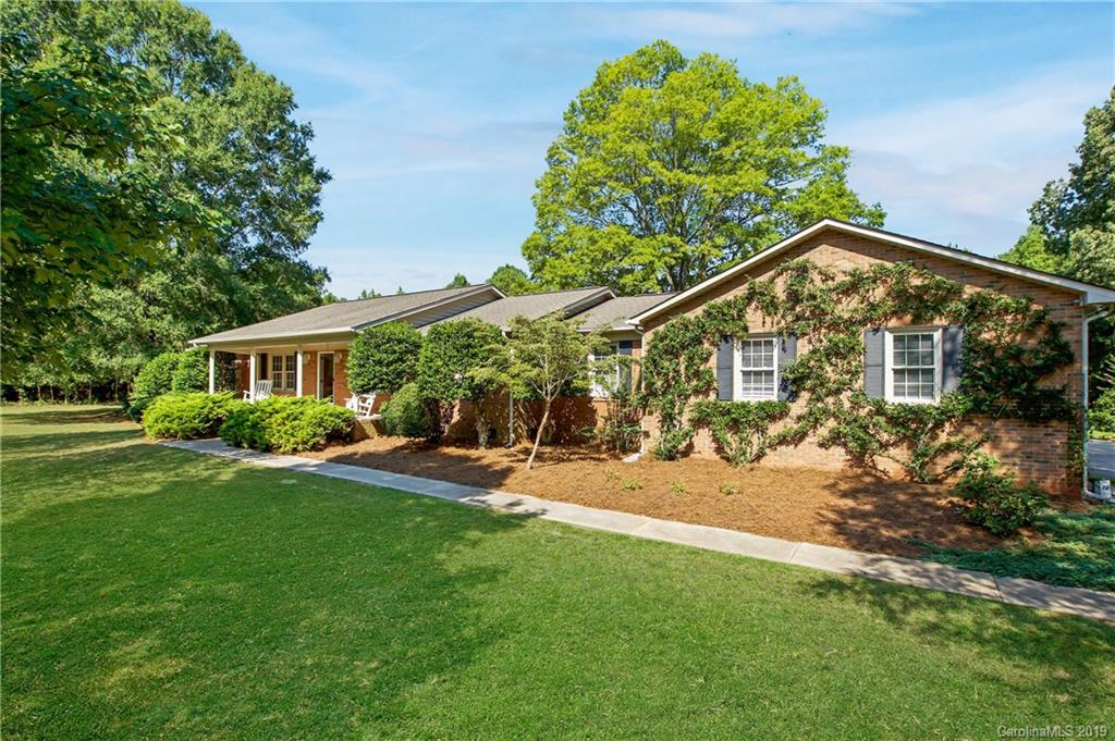 7624 Sims Road Waxhaw, NC 28173 - Photo 3 of 42 Gallery Image 3