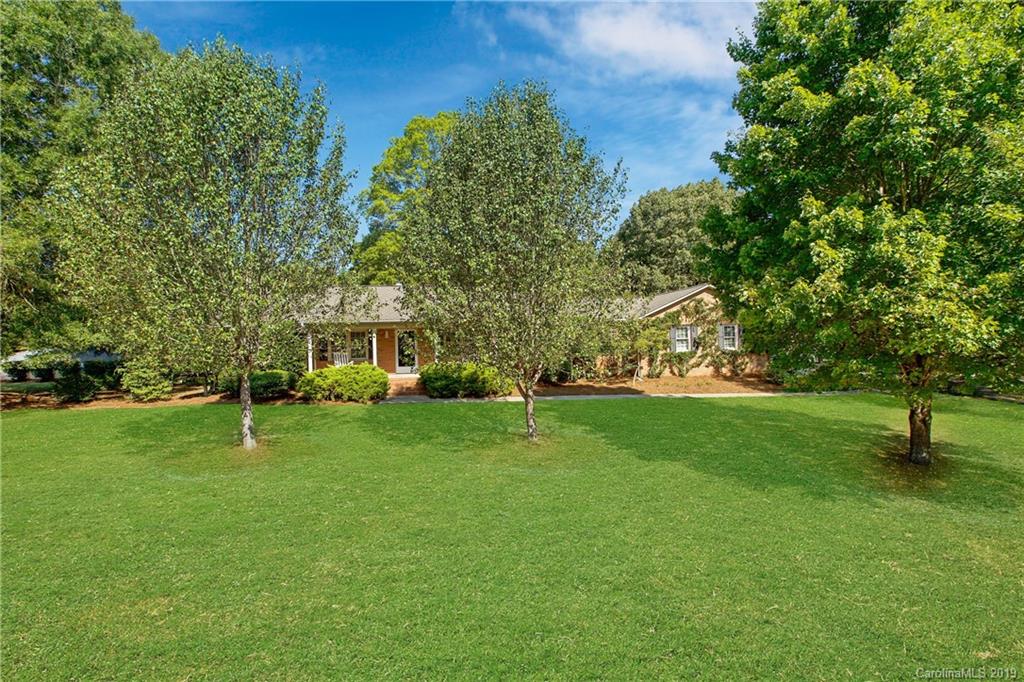 7624 Sims Road Waxhaw, NC 28173 - Photo 4 of 42 Gallery Image 4