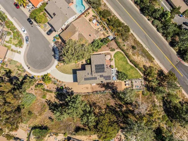 a house view with a outdoor space