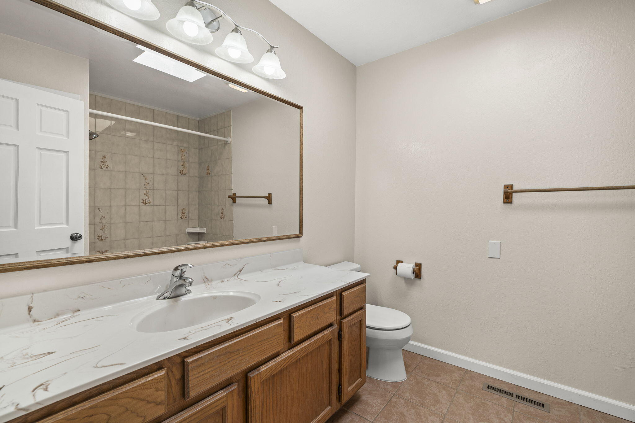 9333 Tomahawk Way Reno, NV 89506 - Photo 12 of 27 12-web-or-mls-_DSC9847