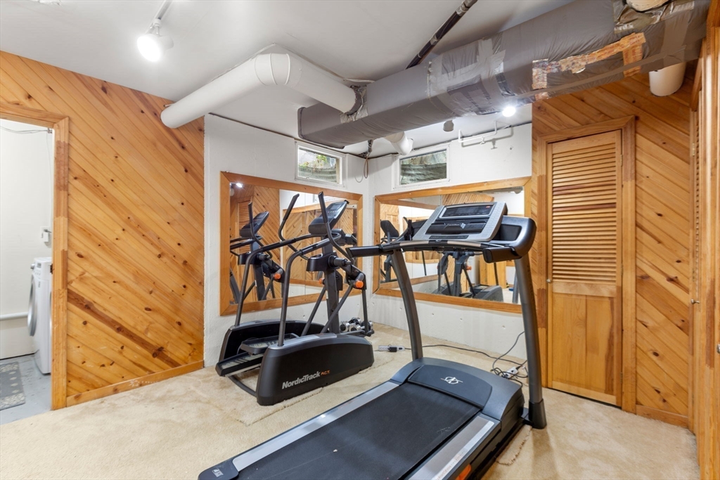 16 Alden Place, Unit 16 Newton, MA 02465 - Photo 20 of 26
