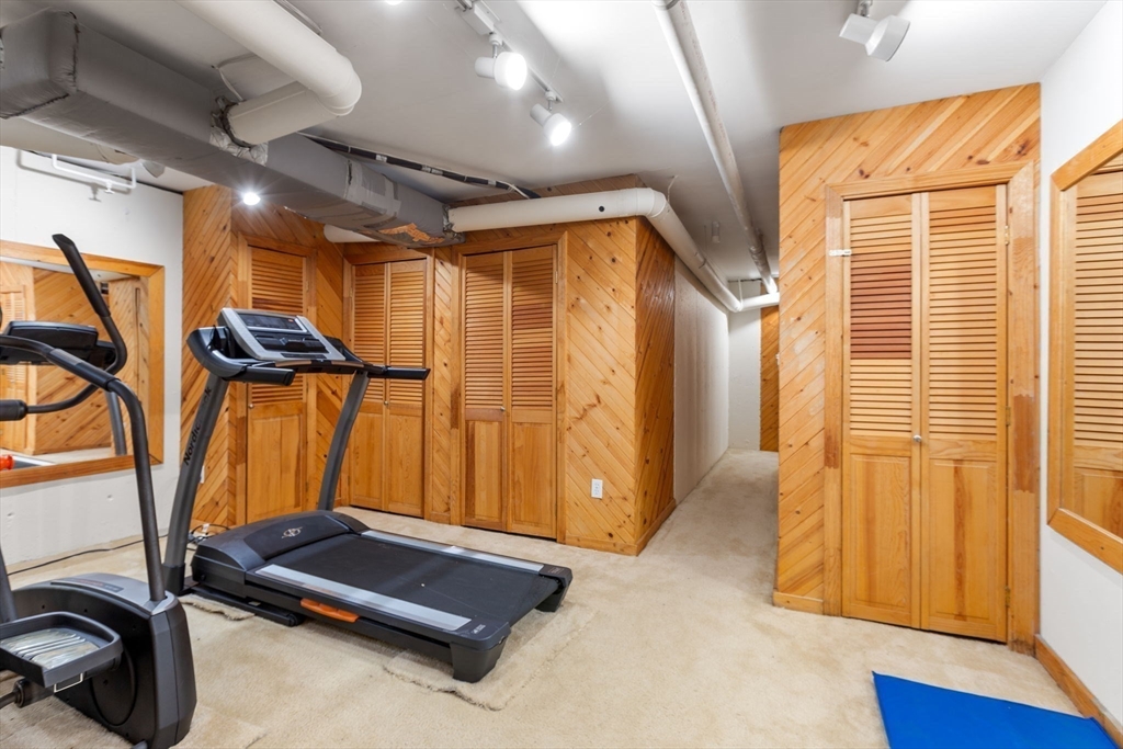 16 Alden Place, Unit 16 Newton, MA 02465 - Photo 21 of 26