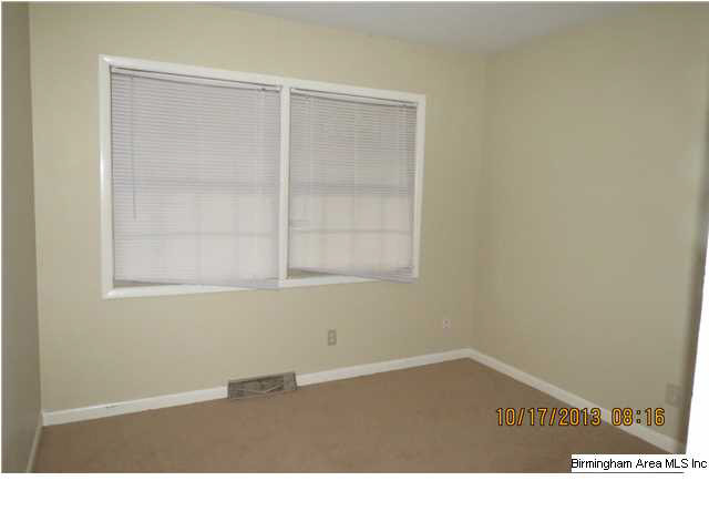 447 Argonne Drive Northeast Birmingham, AL 35215 - Photo 8 of 11