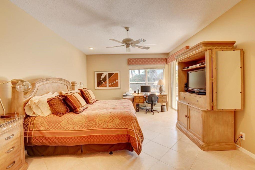 23446 Rakelle Circle Boca Raton, FL 33433 - Photo 13 of 39 Master bedroom