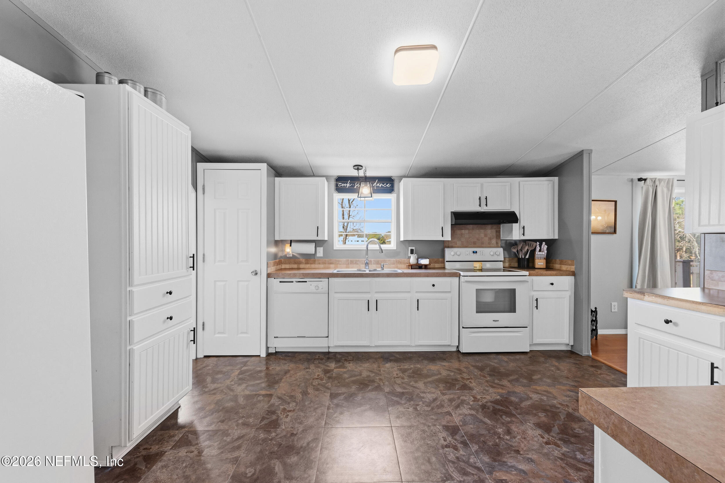 55097 Sugar Loaf Lane Callahan, FL 32011 - Photo 15 of 25 Kitchen