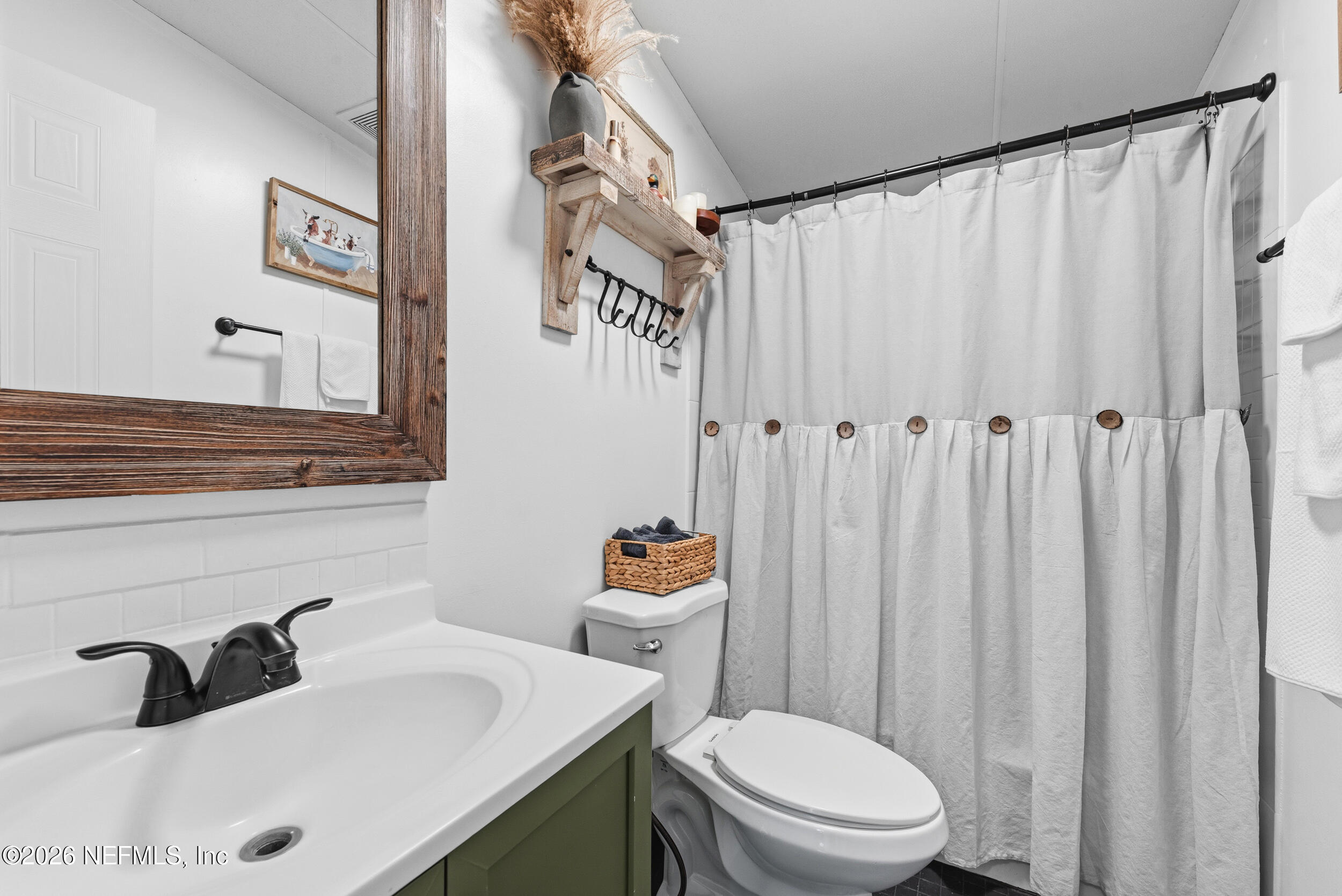 55097 Sugar Loaf Lane Callahan, FL 32011 - Photo 20 of 25 Bathroom