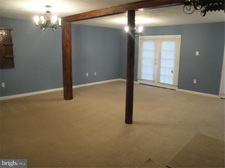 3261 Fisher Road Lansdale, PA 19446 - Photo 11 of 25 Family Room