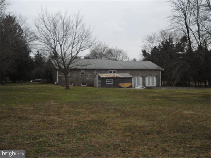 3261 Fisher Road Lansdale, PA 19446 - Photo 25 of 25 Exterior Back